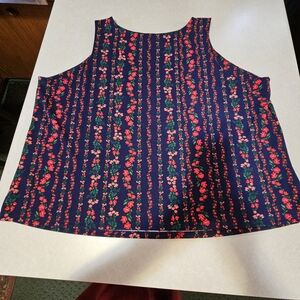 Isaac Mizrahi Navy and Red Floral Tank Top